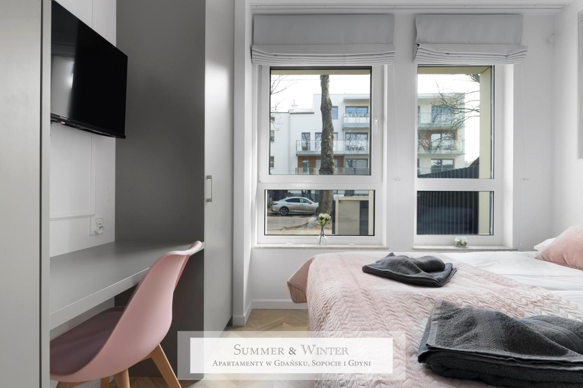 4 Stars, New Luxury Butterfly & Bike Apartments, Gdynia Orlowo, 15 Wyposazonych Mieszkan, Z Sypialnia, Winda I Platnym Parkingiem, Wysoki Standard Summerwinter, Blisko Molo Orlowo, Drog Rowerowych, Stadniny I Golf Park Exterior photo